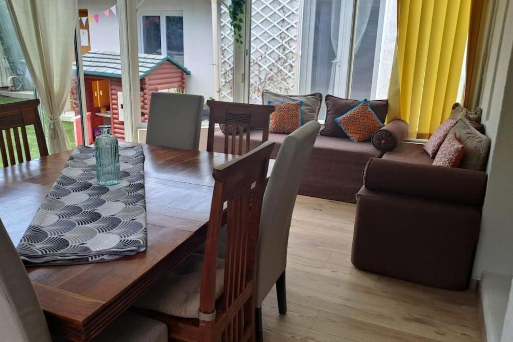 Maison Paisible Et Ensoleillee Avignone Esterno foto